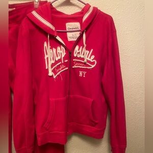 Women’s Aeropostale jogging out fit